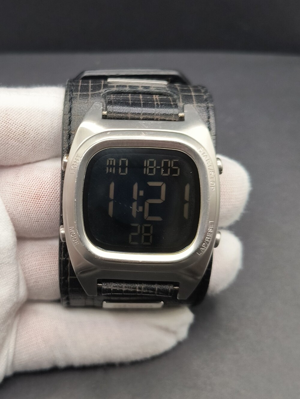 Nixon "CTRL + ALT + DEL" The 286 *Vintage*